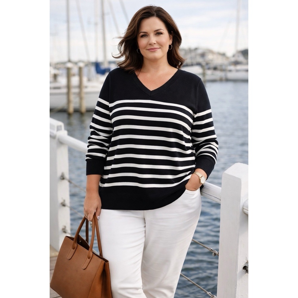 CROFT & BARROW- SIZE 3X BLACK AND WHITE STRIPED SWEATER FOR WOMAN